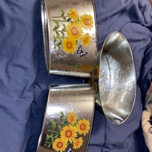 Sunflower aluminum tins